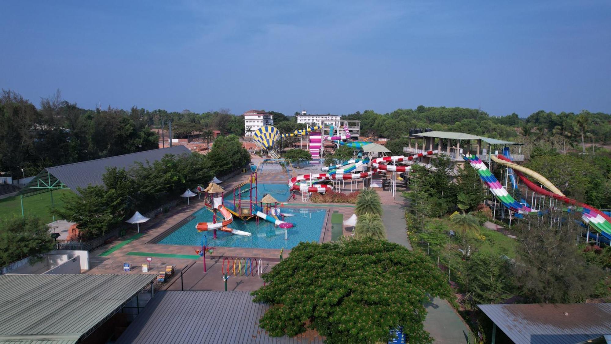 Uva Meridian Bay Resort & Spa Kundapur Exterior photo